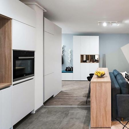 Apartment Vivalia V6, Free Private Parking Timisoara Bagian luar foto